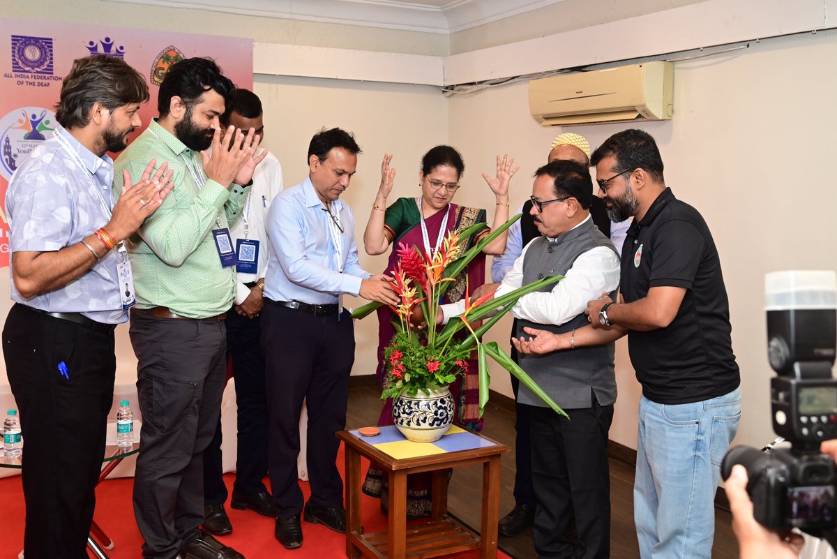 dip_goa's tweet photo. The 12th World Federation of the Deaf Regional Secretariat of Asia (WFDRSA) Youth Camp was inaugurated by Hon’ble Minister for Empowerment of Persons with Disabilities, Shri @S_Phal_Dessai alongwith Shri Guruprasad Pawaskar, State Commissioner for Persons with Disabilities; Smt. Varsha Naik, Director, Department for Empowerment of Persons with Disabilities; Shri Taha Haaziq, Secretary, State Commission for Persons with Disabilities; Shri Shrikant Pednekar, Deputy Director, Department for Empowerment of Persons with Disabilities, Shri Babloo Kumar, President, WFD Regional Secretariat for Asia Youth Section; and Shri Roshan Kumar, Chairman, Organising Committee.

The Youth Camp is being organised by the Office of the State Commissioner for Persons with Disabilities and the Department for Empowerment of Persons with Disabilities, Government of Goa, in association with the All India Federation of the Deaf and the Goa Association of the Deaf.

Participants from around 10 countries, including India, South Korea, Japan, Thailand, Indonesia, Bhutan, Nepal, the Philippines, Mongolia and Laos, are participating in the various programmes.

The Youth Camp will continue from 5th to 9th October, with various activities.

@discommgoa @goadisability @MSJEGOI