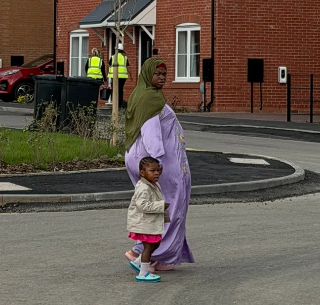 Raw_Milkman's tweet photo. POV: You worked 60 hour weeks for 10 years to finally afford a new build house and move out your flat.
You just waved hello to your new neighbour.
She arrived in Britain 6 months ago, moved in yesterday. https://t.co/zMymEuuOmK