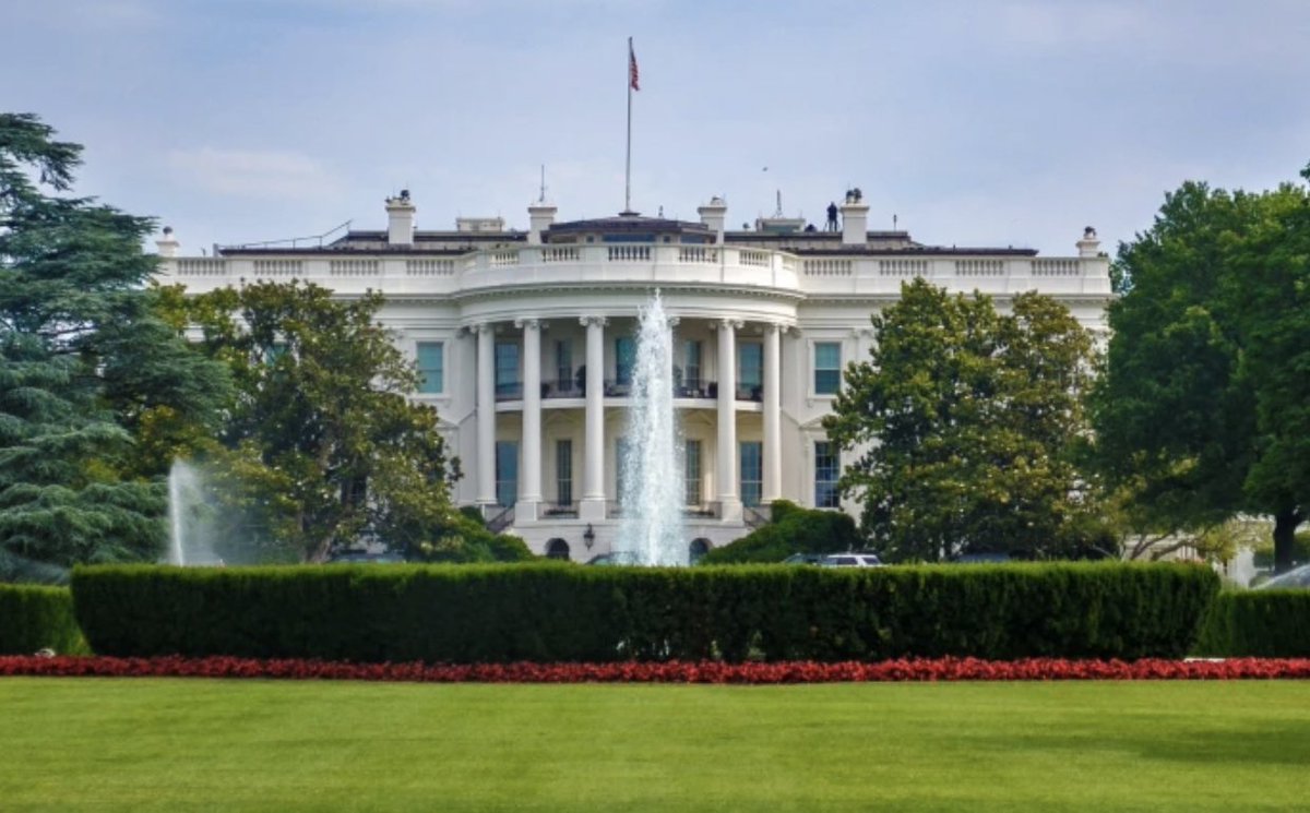 AnnieJacobsen's tweet photo. 🚨SCOOP: Principals meeting at the White House this morning to discuss the pneumonic plague accident at the BSL-3 lab in Siberia, Russia. https://t.co/vfNu0RoWxA