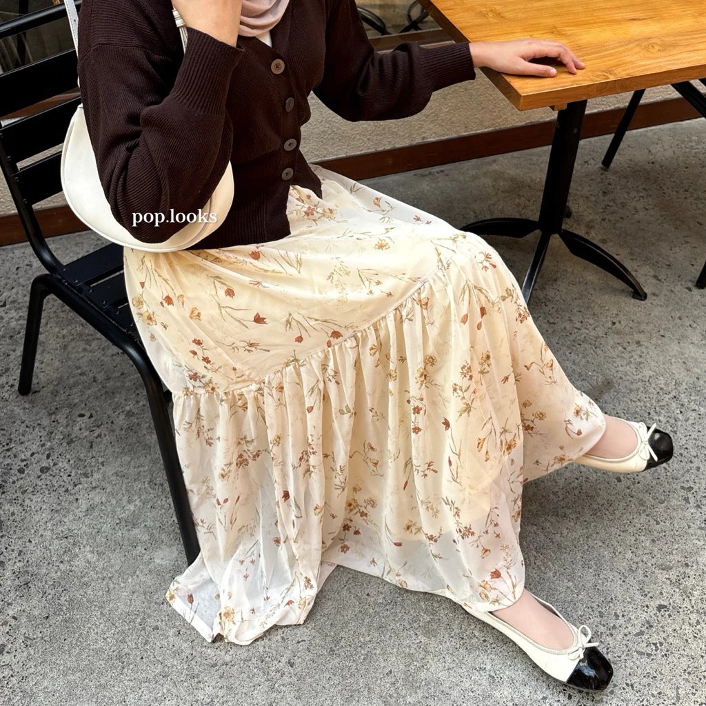 NadilaF01's tweet photo. skirt
https://t.co/hTH3QTrMkN https://t.co/x2NtBaXImw