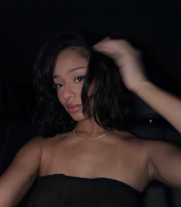 manonsarchives's tweet photo. manon really got a bob that’s mama https://t.co/cFkRgUQC48