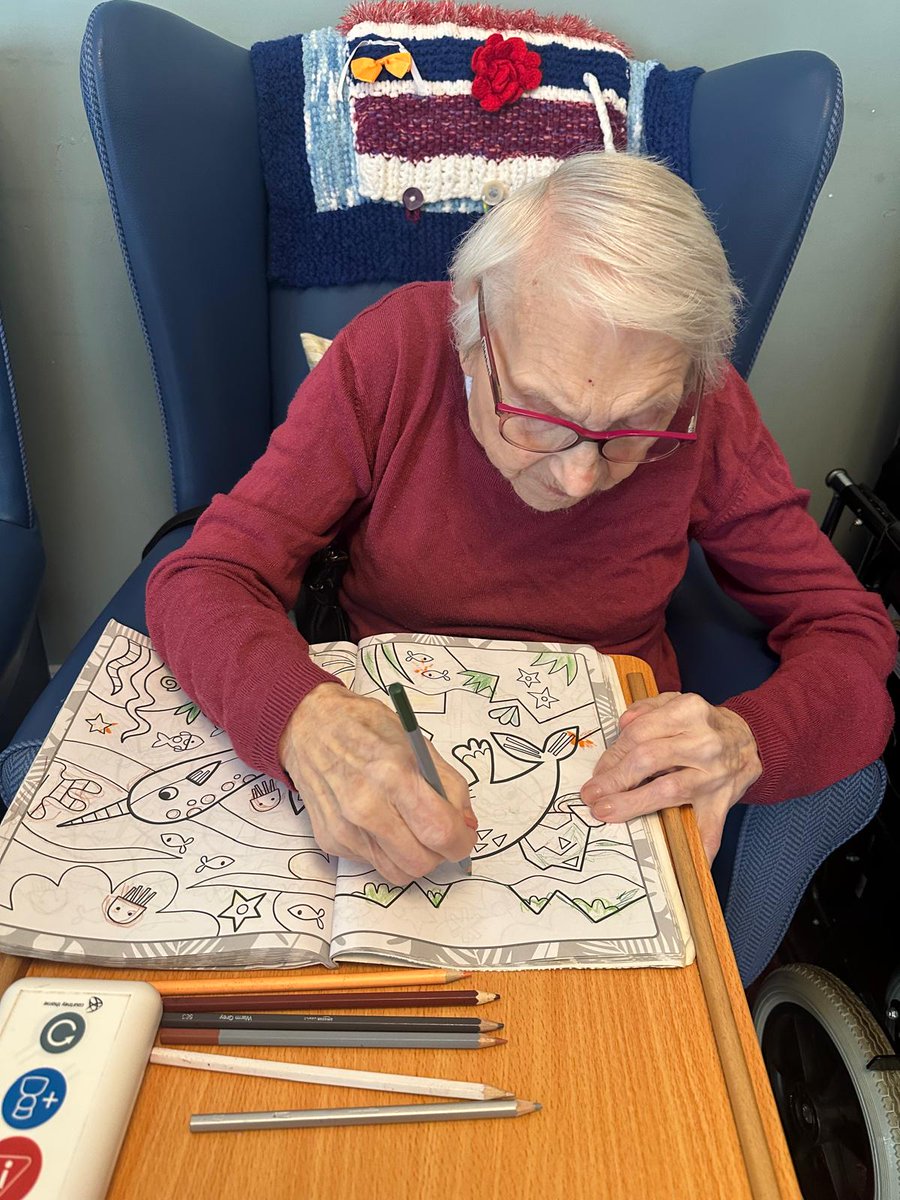 FromeNHome's tweet photo. The colouring pencils have been getting some use, with plenty of detail to work through on these pages.๐
There was also a birthday to celebrate as Trevor turned 80. Happy birthday, Trevor!
#frome #somerset #caring #dementiacare https://t.co/UEAuoIgXVn