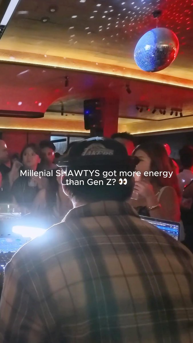 hamiltonquinter's tweet photo. Gen Z has the trends. Millennial shawtys have the throwback anthems. Who’s really bringing the energy? Fun Millennial night at @talabar. See you at the next one. Brought to you by @neighborjams @dashicemktg 🎤 @khel_mnlhypn https://t.co/fvFOGbmrSB
