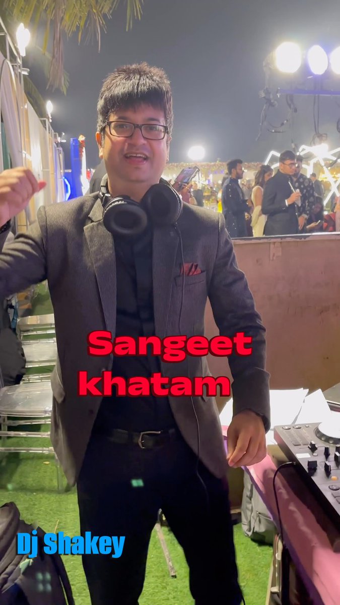 milour1's tweet photo. Sangeet khatam, par party abhi baaki hai! https://t.co/4tU8LdL9nb