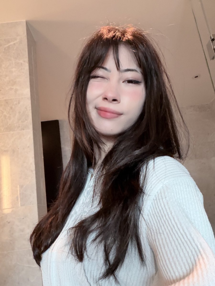 meilizzz_'s tweet photo. new hair time to hit radiant https://t.co/hk7ORN7wcf
