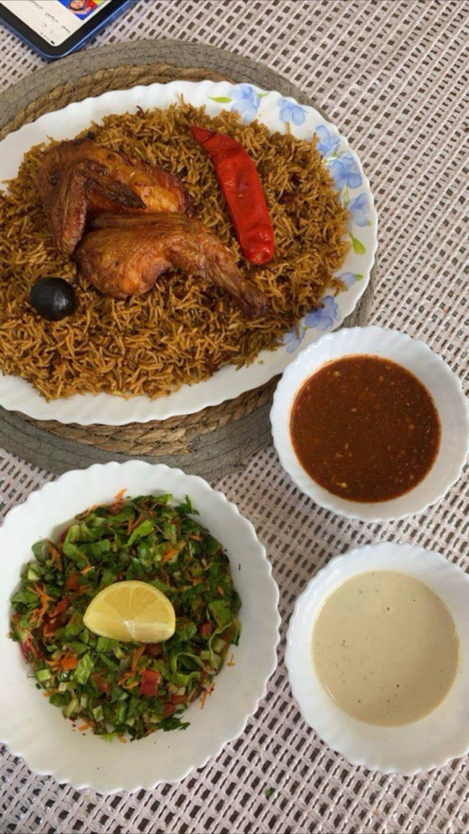 07abod_'s tweet photo. اه بس لو معه كوب لبن 🤤 https://t.co/i2OQ7PVI4u