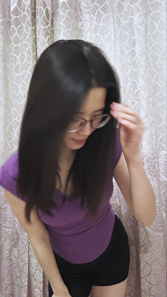 Prox96028712's tweet photo. 30+，年纪大一点以后，反而越来越喜欢简单直接的人。 不喜欢套路，聊得舒服最重要.

玩x第一天，希望能遇见有趣的灵魂，尊重彼此的边界，不介入家庭，只求一份舒服、真诚的交流。 https://t.co/SDUErHlhpk