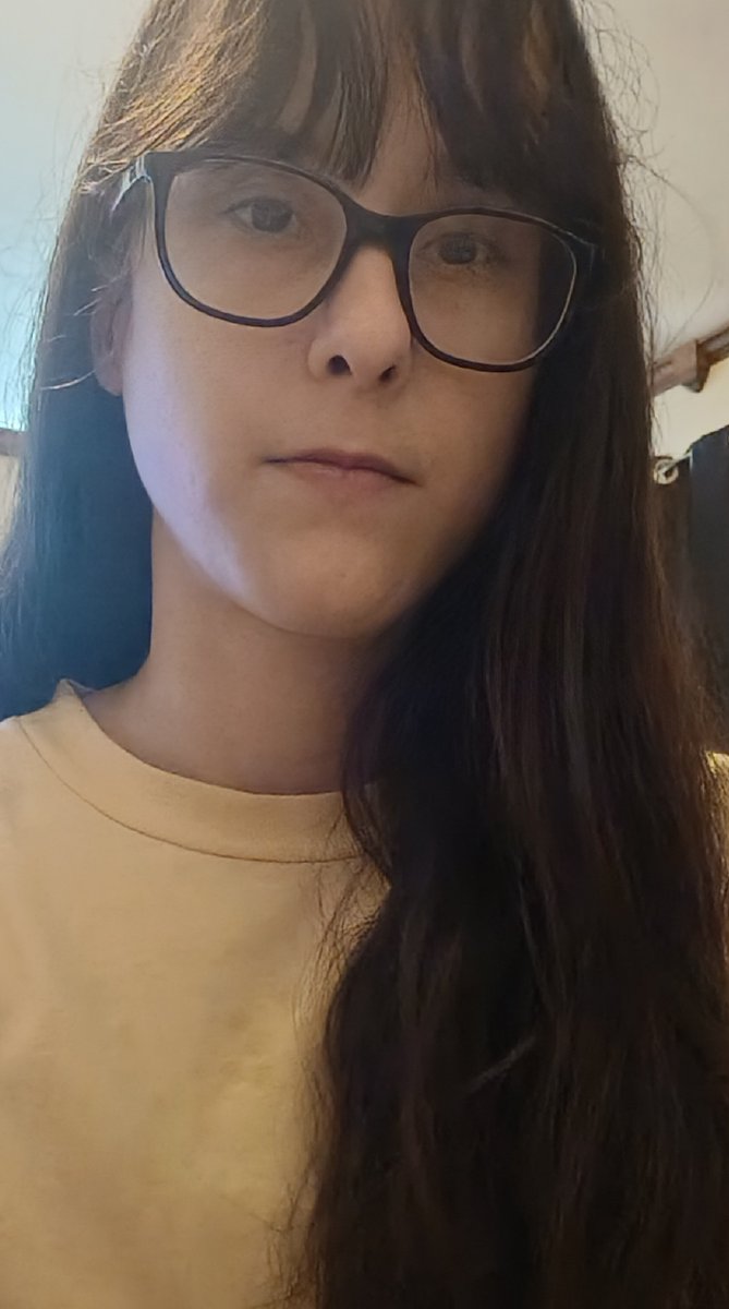 CatsMakeBiscuit's tweet photo. Hi! I'm Cat. I was homeless for 2 years and just recently got an apartment to live in, I'm praying that I can keep my home and stay another month! Pls help if you can. https://t.co/x92iwM9FHB