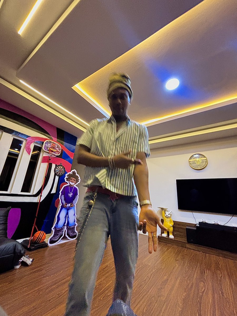 Dalte_'s tweet photo. is out everywhere https://t.co/QvvFezo3JE