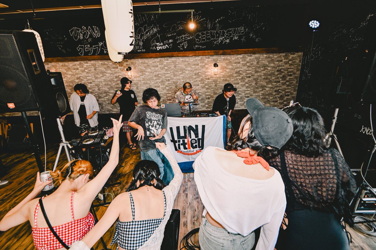 h_a_r_u_1_3's tweet photo. 【大阪 ROCK DJイベント】
🗓️11/21㈯15:00〜
AllRockDJ Event untitled vol.56 #あんたい
📍千日前Sound Bar LIBERA @bar_libera
GuestPartyにJ-ROCK大作戦@jrockdaisakusen をお呼びして今年ラストuntitledをします！！
三連休初日から歌って踊って遊びましょう🕺 https://t.co/qUk1yasNAL
