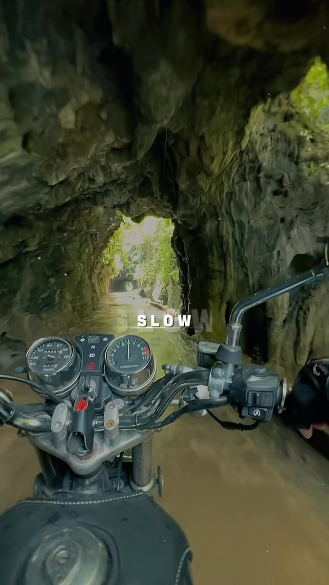 nida_mesut's tweet photo. Time flies. Enjoy every ride. Some roads stay with you forever, like the towering cliffs of Hẻm Tu Sản. https://t.co/PKEzYIdjsi