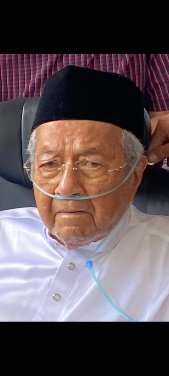 Pascarey1's tweet photo. @jameschin110 https://t.co/CXKiguPI9E
Sendiri cakap, sendiri lampah syiok 🤣🤣🤣
@anwaribrahim 
@rafiziramli  ha3 🤭 https://t.co/B8a6nFIN32