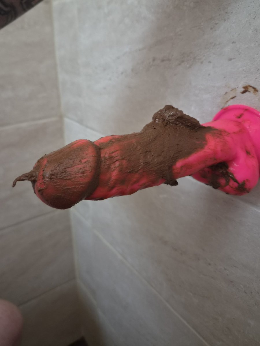 Bullitt1987's tweet photo. Seems like I was not  totally empty 😈 I do like this dildo more ans more in m'y ass and the scat also 
#scat #gayscat #dirty #scatdildo #scato https://t.co/uXgg9W3at2