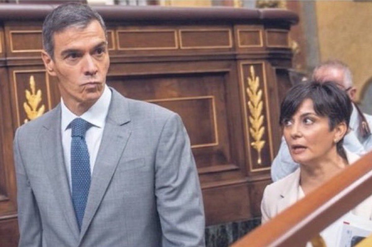 Tasisu1's tweet photo. @patxilopez A la calle, TRAIDORES! https://t.co/3Mva8nXlwb