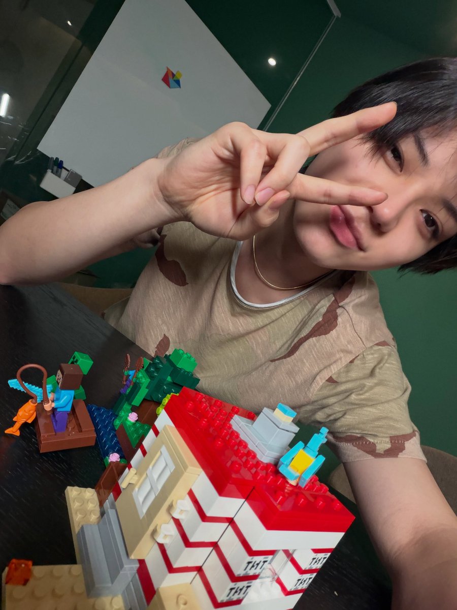 oxhy1l's tweet photo. 어떻게 이름도 ㄱㅇㅇ https://t.co/EI9gqKyFgs