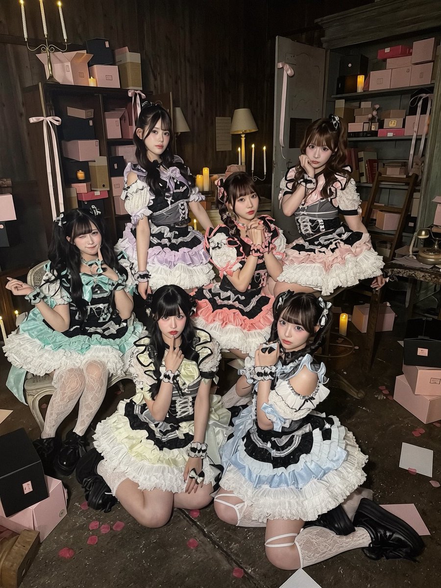 pixel_ribbon's tweet photo. ハロウィンのぴくりぼちゃんっていつもとは違う魅力がたっぷり詰まってるんだよね🎀🕯🖤 ̖́-
MVも何回でも見れちゃうからまだ見てない方も、もう見た方もぜひ⛓🩶

MVはこちらから🤲🏻
https://t.co/olfwSIJ3hM

#PixelRibbon #ぴくりぼ https://t.co/IahEc9kcXB