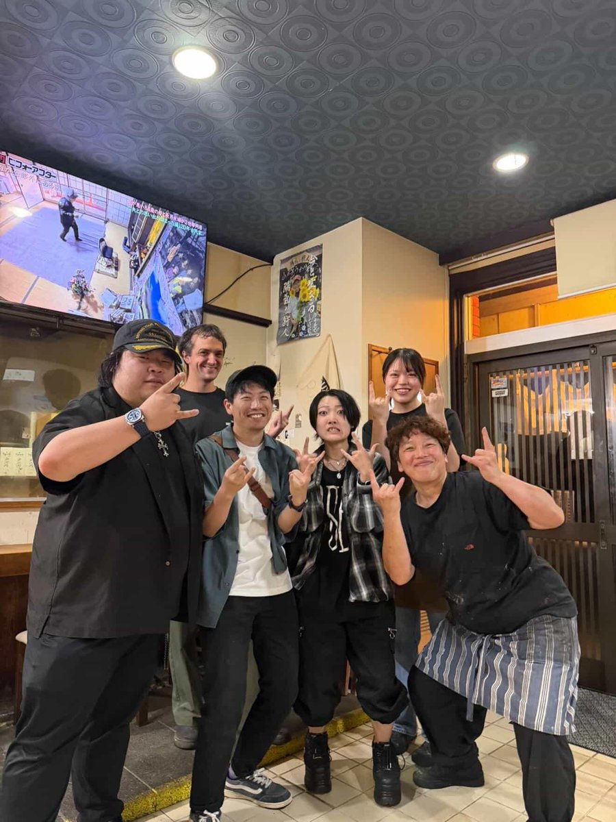 troutman289's tweet photo. 昨日は山が笑うオソラ食堂さんに行ってきました！！
めちゃめちゃ美味しかったし超楽しかった(笑) https://t.co/FuLYjhwm5f
