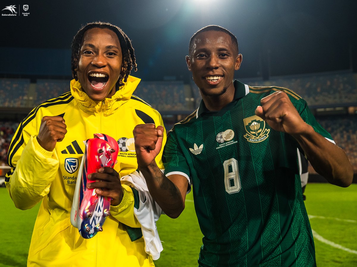 BafanaBafana's tweet photo. About lastnight...  🇿🇦⚽️

#BafanaPride 
@StandardBankZA @adidasZA @HonorAfrica @SABC_Sport @REXONA_SA @NUTRITECHFIT @socios  @10bet_ZA @CastleLagerSA @flysaa @southernsungrp https://t.co/se9BWIM4oY