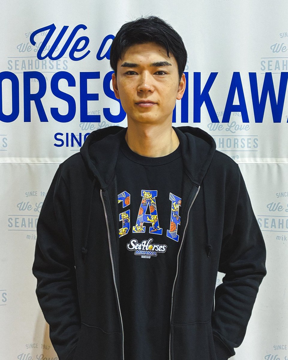go_seahorses's tweet photo. 「シーホース三河×Gap限定コラボレーションアイテム」

選手たちが着用した様子もお届け📸

#Gap
#シーホース三河 #ZABOOM https://t.co/sherYkXBQr