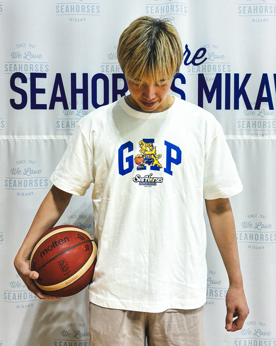 go_seahorses's tweet photo. 「シーホース三河×Gap限定コラボレーションアイテム」

選手たちが着用した様子もお届け📸

#Gap
#シーホース三河 #ZABOOM https://t.co/sherYkXBQr