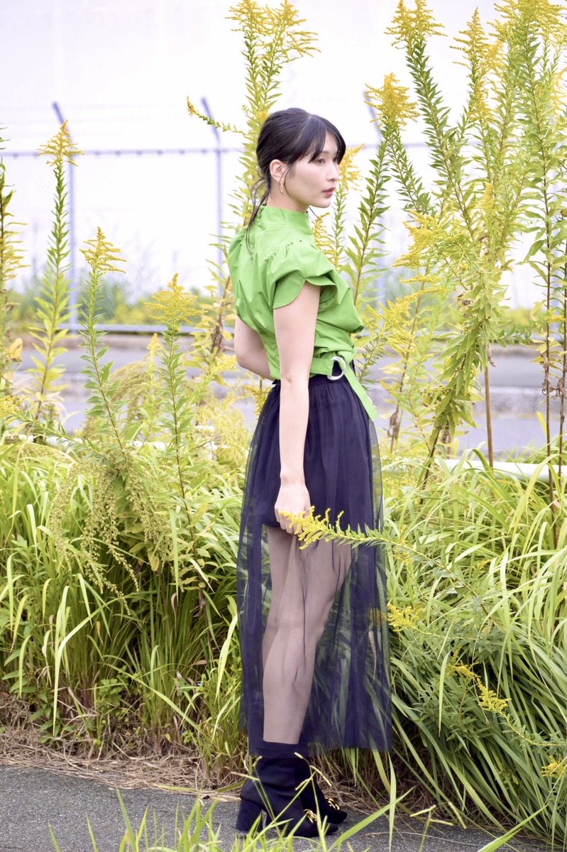 honjosuzu's tweet photo. デジタルグラビアマガジン「STARise」の
撮影をしていただきました
いつもと違う雰囲気の撮影で
新鮮でものすごく楽しかったです🌼
発売を楽しみにしていてくれると嬉しいです☺️❤︎ https://t.co/0UA5PXqGM8