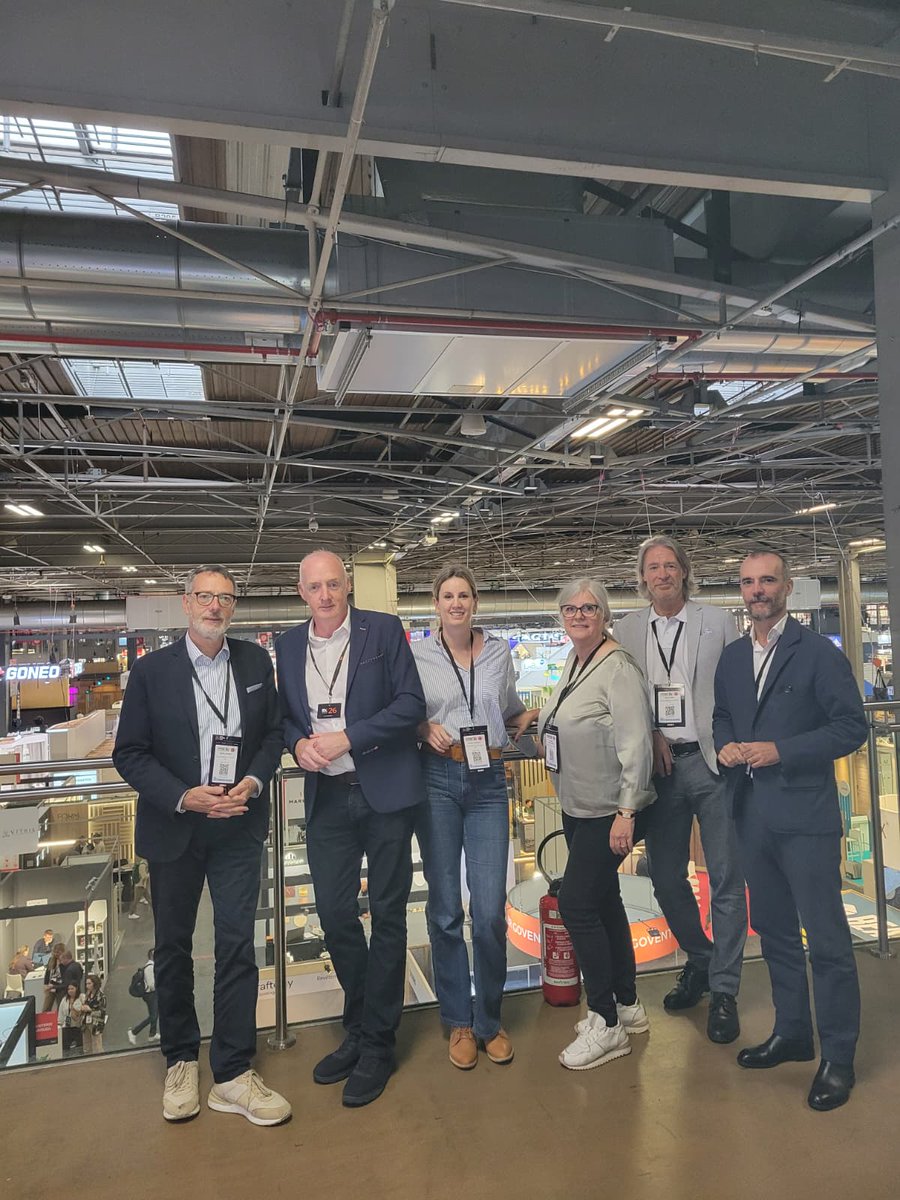 UFILive's tweet photo. 👀 Behind the scenes at Paris Expo Porte de Versailles with the UFI Operations &amp; Services Working Group! 🇫🇷

🤝 A big thank you to Viparis for welcoming us, and to RX France for organising the visit to the Paris Builders Show!

#ufi #Ops #ParisBuildersShow #Viparis https://t.co/yuA2l9p00q