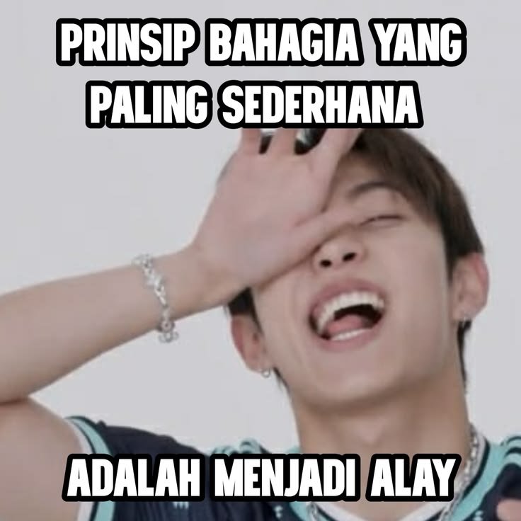 ryulkarawang's tweet photo. @awvsea Me and my motto hidup gweh https://t.co/A4hLj2pVSh