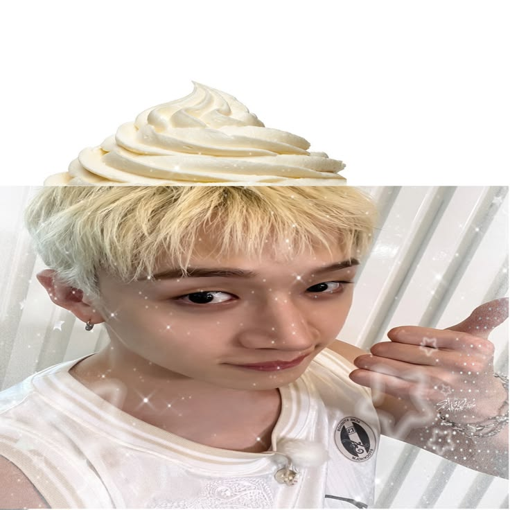 kit_ps43647's tweet photo. @JUN5T4R5 long nail bangchan here https://t.co/HvjhCmP2hT