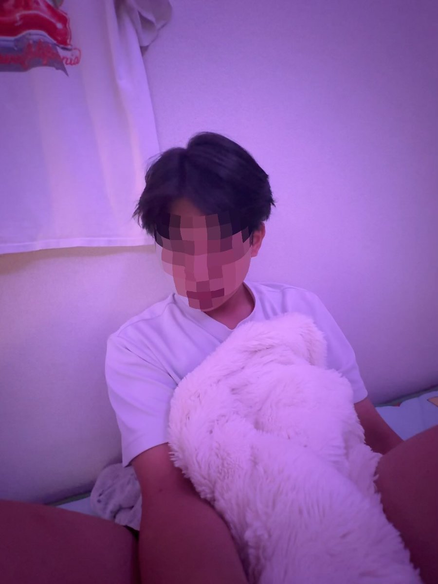 4q9rpy's tweet photo. 高1/バスケ/童貞/おなにーはほぼ毎日します！
歳近い人はなしかけてほしい https://t.co/t2kr1AOdVX