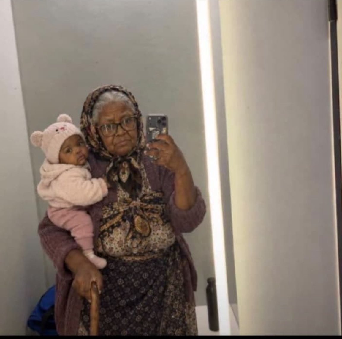 LadyCharrr1's tweet photo. Me  at 60 because I had to be financially stable first. https://t.co/3V8WZgCAZO