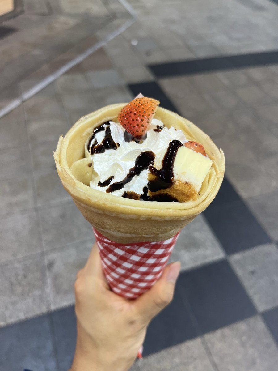 ToyaMacaron's tweet photo. お腹がすいたので https://t.co/KH5q7AmAmQ