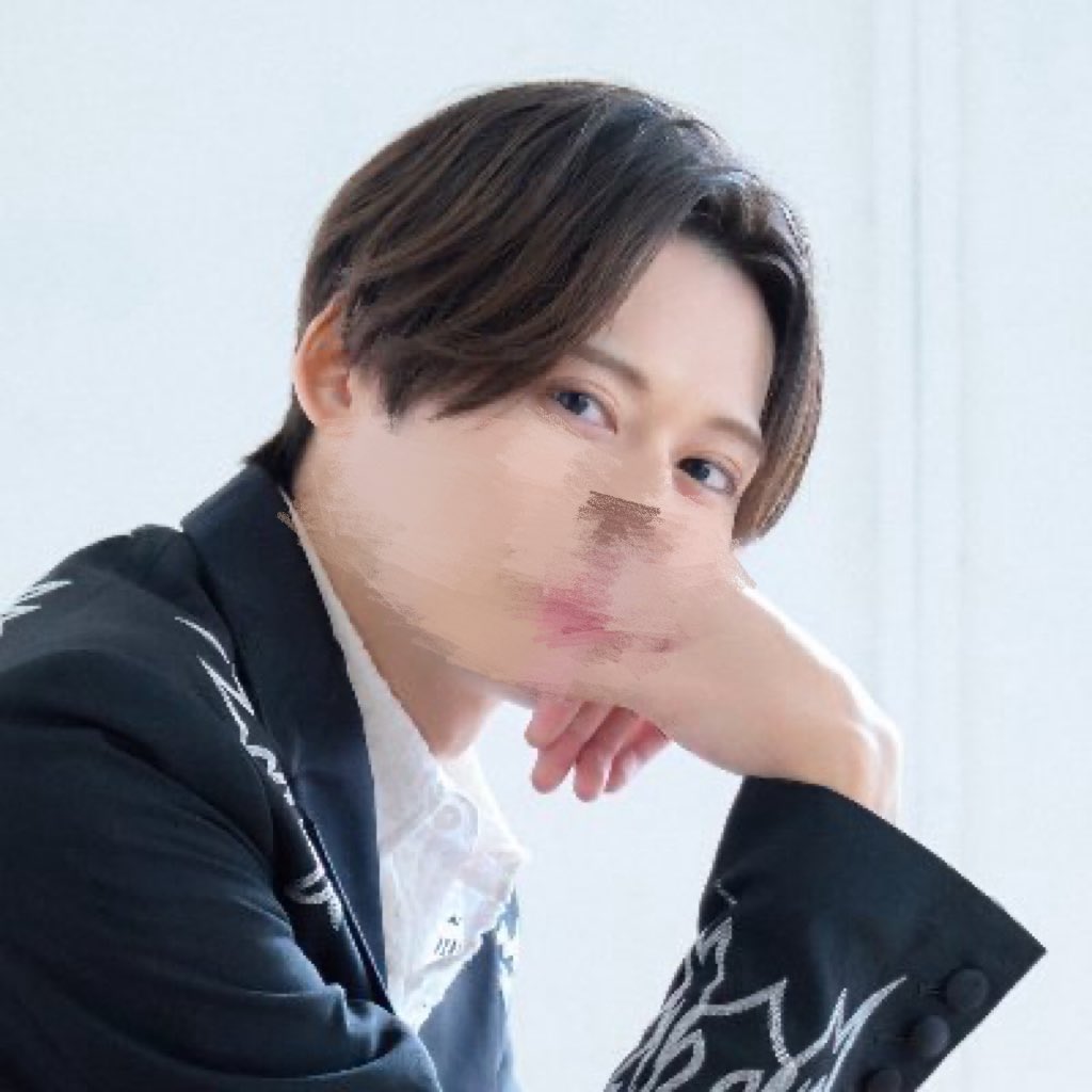 mok_u1029's tweet photo. ずっと🌷さんのお顔見たことあるんだよな〜って思っていたんですけど昨日改めてみたら俳優の高本さんだ！！って
ほんとに似てるなと思いました🙄
※問題がありましたらすぐ消します https://t.co/H99qVN0gO2