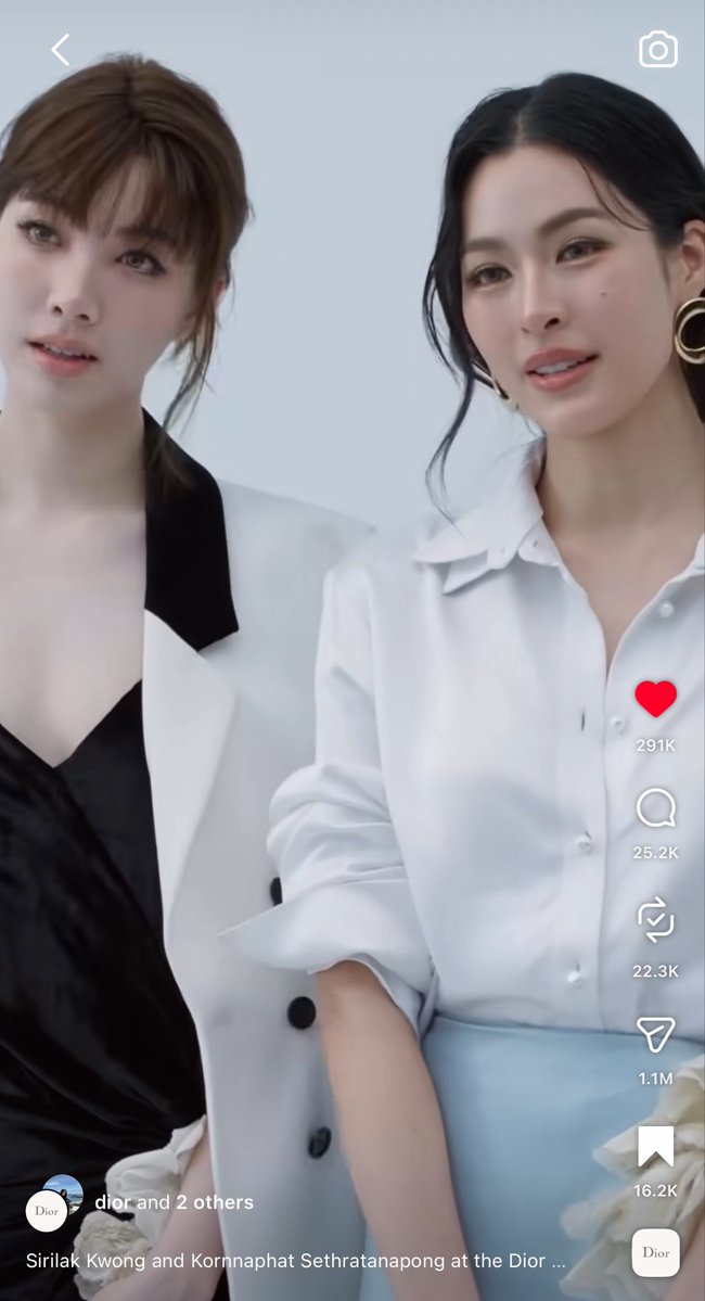 WonderOf00K's tweet photo. 🆙⬆️BOOST To 300K LIKES &amp; 10M VIEWS

Brand posts are very important 
like, repost, comment, share, save, and watch the reels

#linglingkwong #LingOrmDiorSummer27 
#Dior #DiorSummer27 #PFW
@linglingsirilak https://t.co/hZtjesdt2h