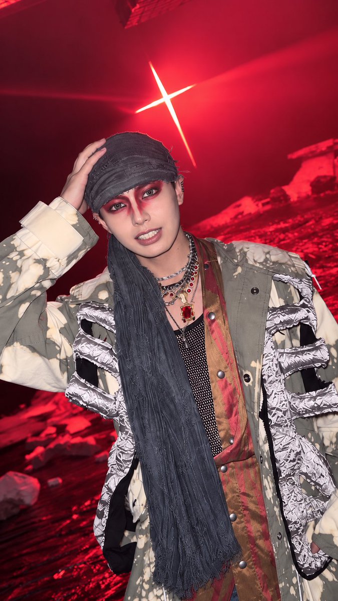 DefClass_FaL's tweet photo. アベンジャーズ？スターウォーズ？

いいや、Def Classだよ https://t.co/UUGDuNCFjj