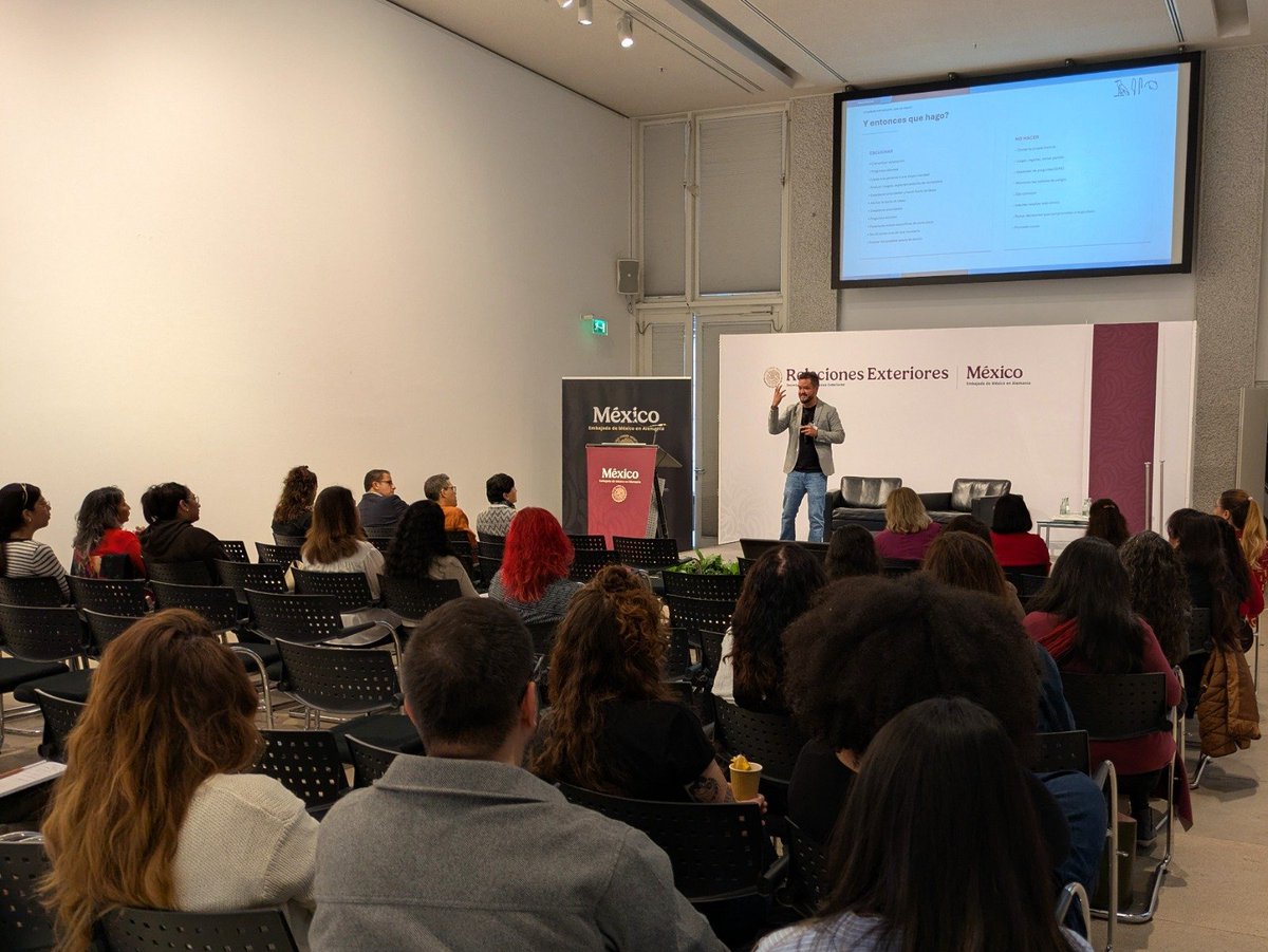 EmbaMexAle's tweet photo. @IME_SRE Gracias a nuestras aliadas y aliados por su participación.
#ProtecciónConsular https://t.co/JkxkhOPUd0