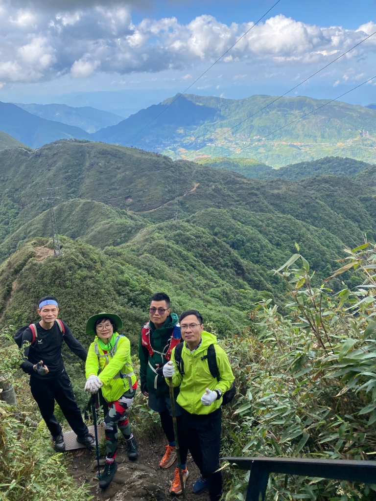 XbigxilSoul's tweet photo. Green Sapa Trekking cảm ơn bạn đã đồng hành khám phá Hoàng Liên Sơn. Mỗi bước chân, nụ cười và kỷ niệm là động lực để chúng mình mang đến hành trình an toàn, đậm bản sắc. Núi rừng vẫn đang vẫy gọi. https://t.co/dWglGcyJ4q