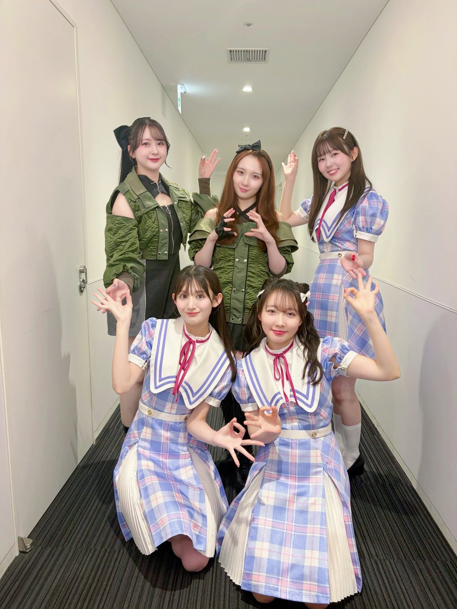 kurumi_takase's tweet photo. #シャインポストBeYourライブ ep.02

ユニット名が決定しました！

私たちは…
BLOOMe！（ブルーミー）ですっ🌟

たくさんのご応募、ご参加ありがとうございました！！！
来年の2月が今から楽しみですっっ😌♡

#シャインポスト https://t.co/u4jKOG2b60