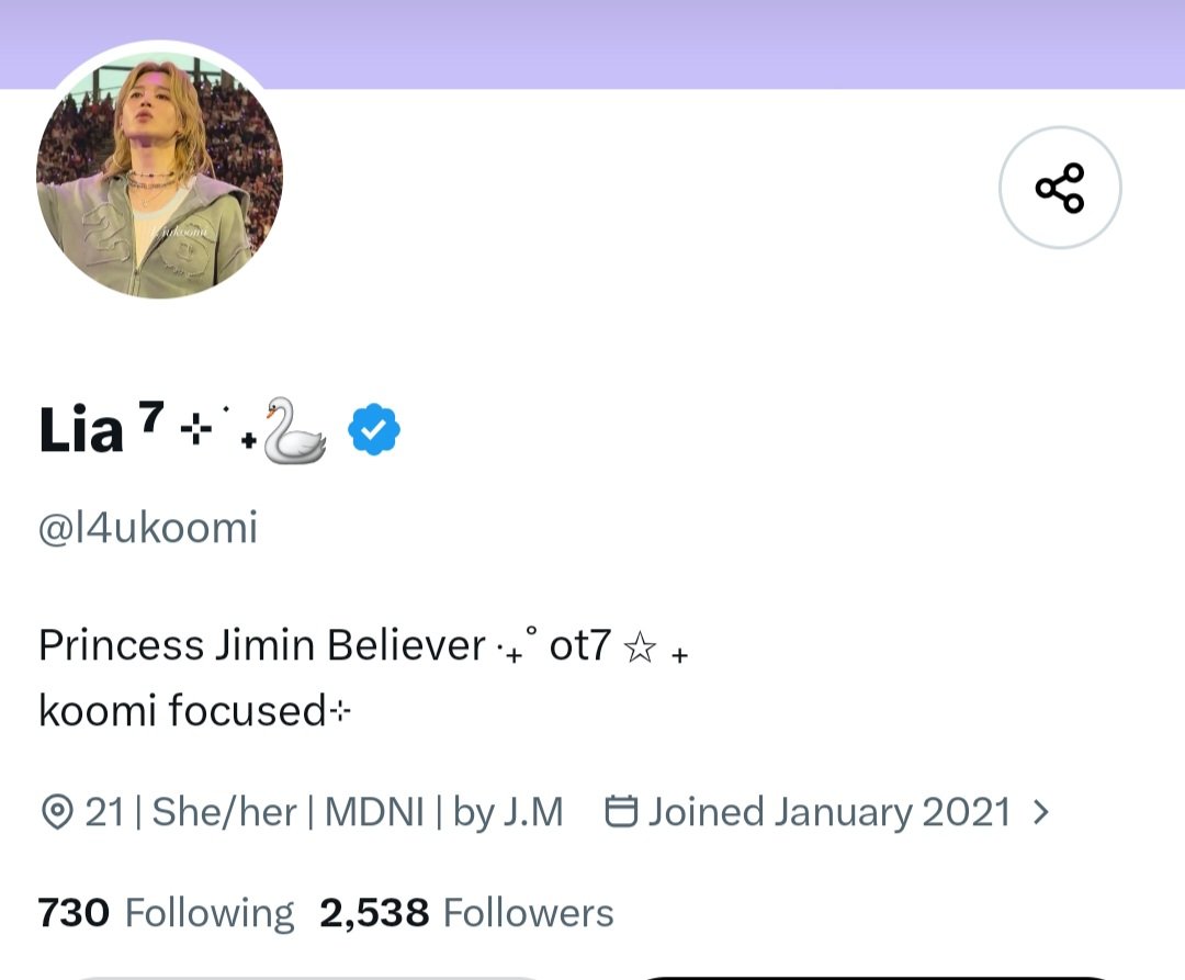 normallifevlog's tweet photo. "ot7" but interacting with antis on her other account 🫩 https://t.co/zCBzQgd8Sp