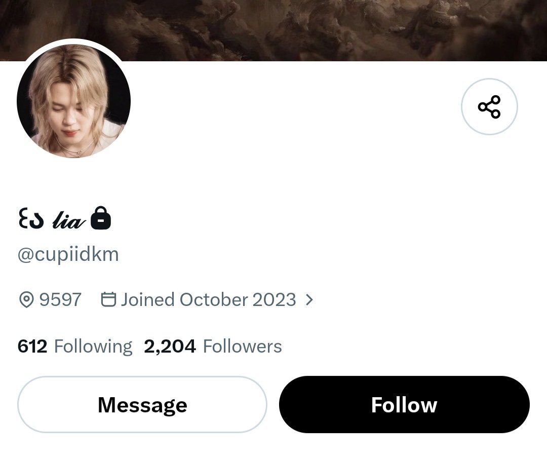 normallifevlog's tweet photo. "ot7" but interacting with antis on her other account 🫩 https://t.co/zCBzQgd8Sp
