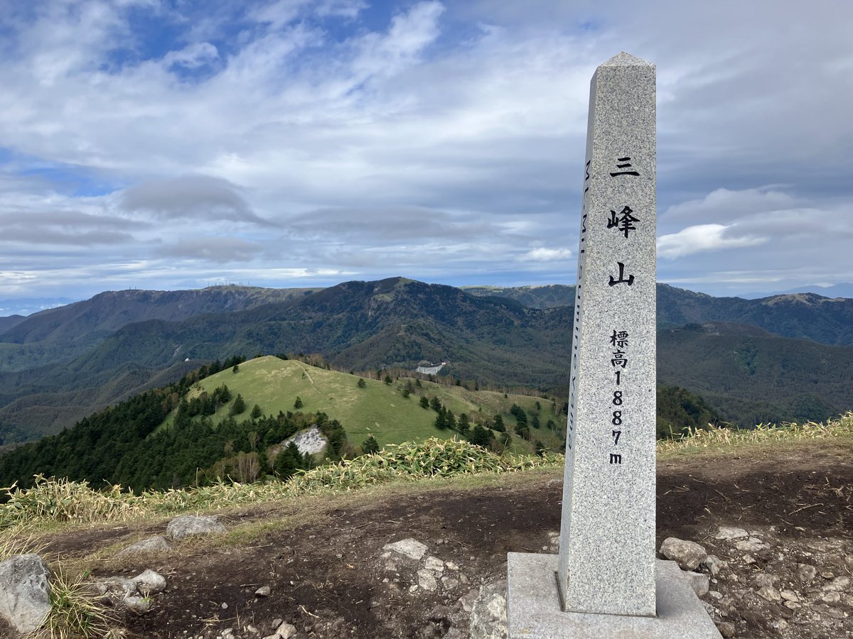 TKMpann's tweet photo. 久々に山歩いたら🥾
顔を3箇所虫に刺された

さいあくーーーっw𐤔w𐤔 https://t.co/BF3UhYvLdW