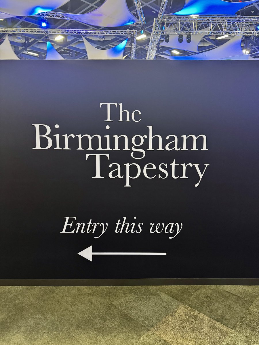 KulveerRanger's tweet photo. #CPC26 Day 2

Queueing for the latest national treasure…. 

#TheBirminghamTapestry is the ‘way!’

Ingenious work by @CCHQResearch &amp; 14 fellows of the Lobby👊🏾👍🏾💪🏾

@Conservatives https://t.co/paNhzlGAKK