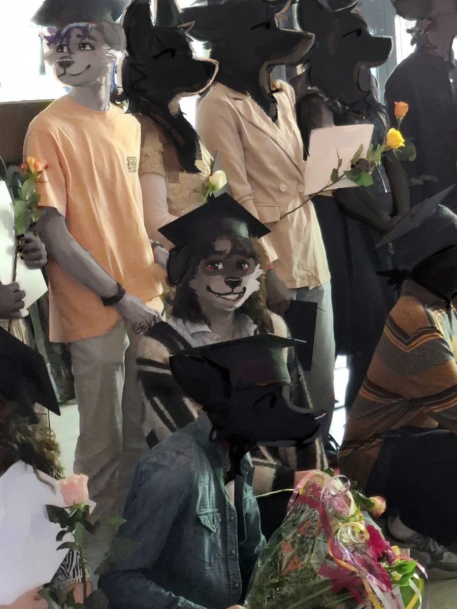Gelki's tweet photo. Holy shit, I just graduated!! https://t.co/IMM9xRuexs