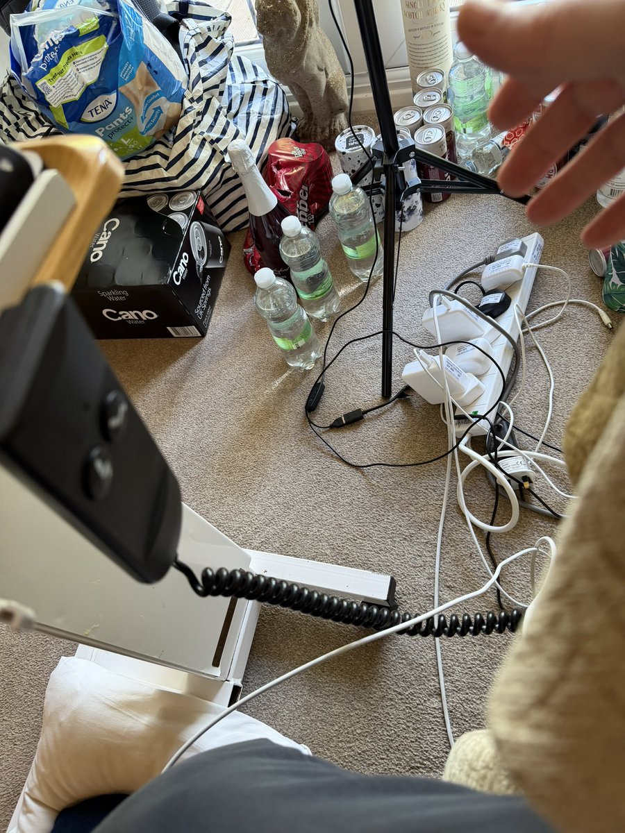 TimmyUk's tweet photo. … my current plug setup - it works for me … 🔌⚡️ https://t.co/3S6pDlyD5G