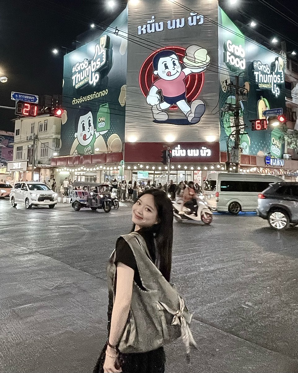 orlando09519783's tweet photo. Xuống phố cùng Iemm https://t.co/6Y9CCjWamv