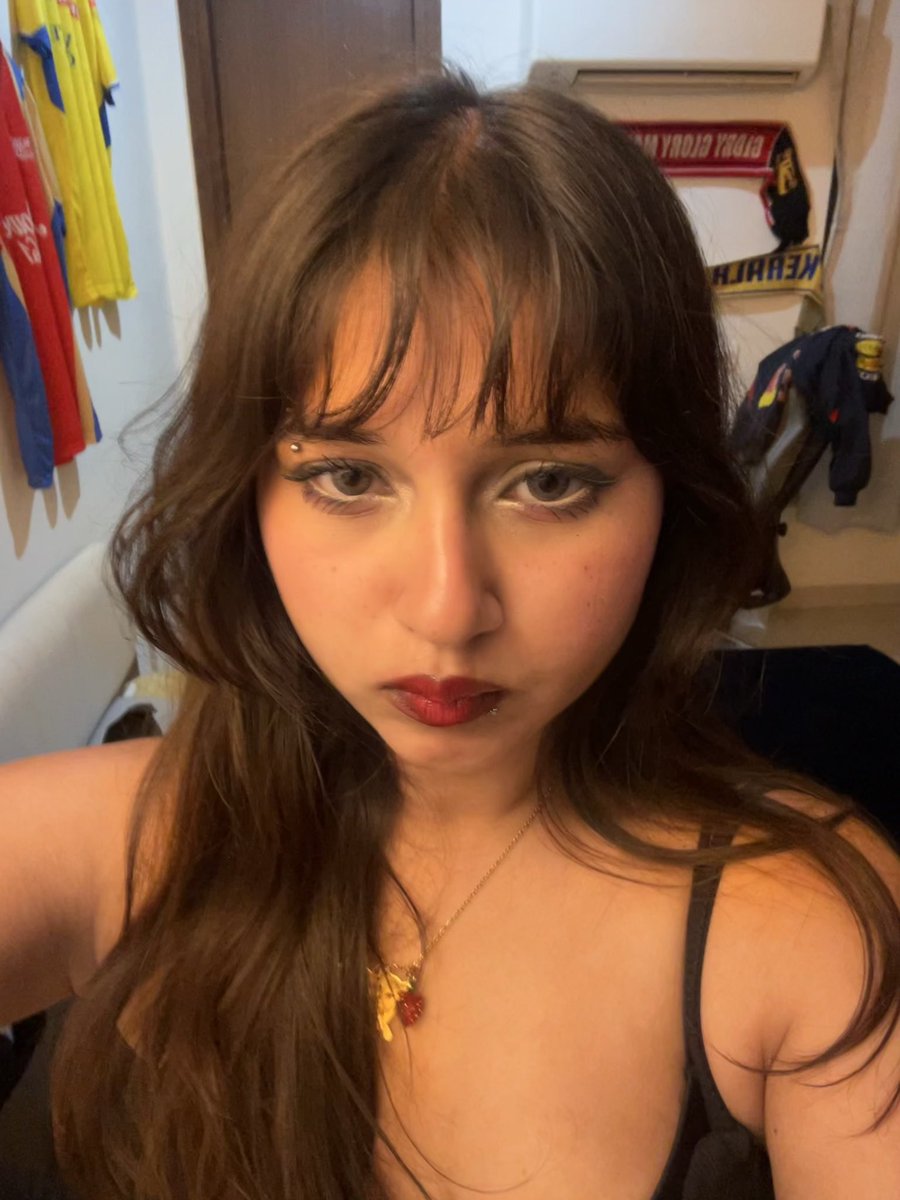 1redesert's tweet photo. #redlip #classic #thingthatyoulike https://t.co/JTqoKxbQCf