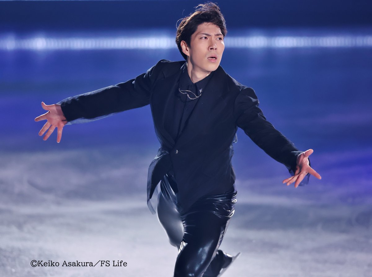 fskating_Life's tweet photo. 『フィギュアスケートLife Extra アイスショー2026』ではアイスショーにひっぱりだこの #田中刑事 インタビューを掲載。
「ファンタジー・オン・アイス」や「THE MELT」でも大活躍。「刀剣乱舞-ICE BLADE-」のへし切長谷部も堂に入ってました。#刀ブレ
https://t.co/95dBfODvD5 https://t.co/veLOd5Vdqt
