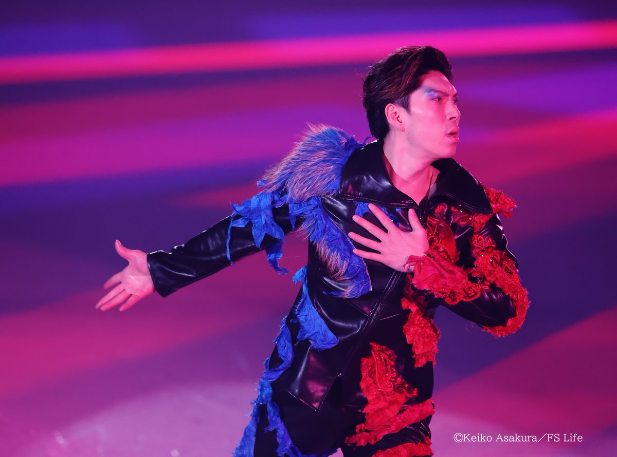 fskating_Life's tweet photo. 『フィギュアスケートLife Extra アイスショー2026』ではアイスショーにひっぱりだこの #田中刑事 インタビューを掲載。
「ファンタジー・オン・アイス」や「THE MELT」でも大活躍。「刀剣乱舞-ICE BLADE-」のへし切長谷部も堂に入ってました。#刀ブレ
https://t.co/95dBfODvD5 https://t.co/veLOd5Vdqt