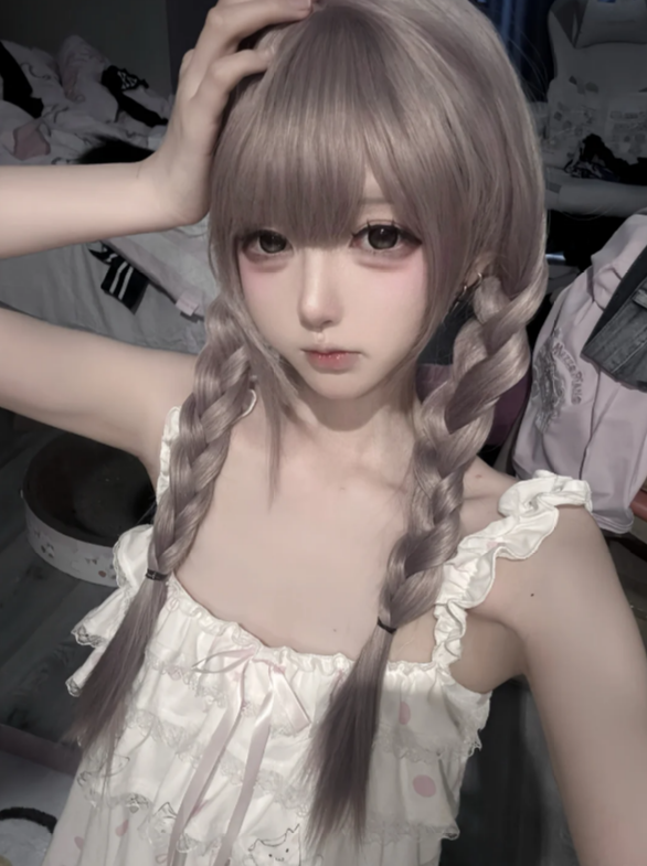 PatriciaMi83967's tweet photo. 地雷系×低身長ってどおですか…？ https://t.co/JidK3qUQQQ