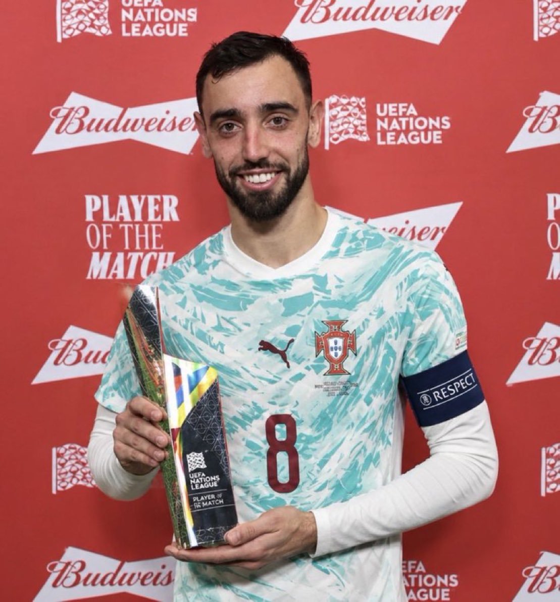 UTD_Daniel1's tweet photo. 🔥 DAY 96 &amp; WE NEVER STOP! 🔥
​The push for a signed shirt from @B_Fernandes8 continues! 🇵🇹 Red Devils family, show your strength—retweet, tag, and quote-tweet to keep the momentum going! Let’s get El Magnifico’s attention! ✍️❤️
​#BrunoFernandes #MUFC #GGMU #GloryGloryManUnited https://t.co/MTJeNssiED