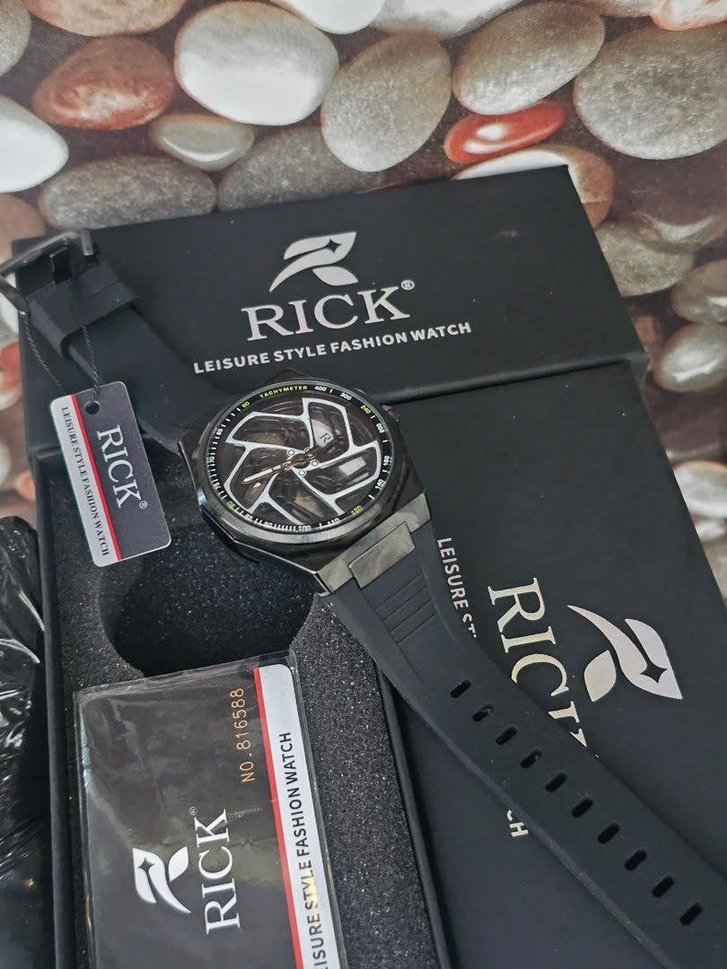 Thoyruqwatches's tweet photo. ⌚ RICK Fashion Watch

🌈 Multiple colors
✨ Sporty luxury design
💪 Durable build
💧 Water-resistant
🖤 Comfortable silicone strap
📦 Box included
💰 ₦15,000
🚚 Shop pickup &amp; nationwide delivery

Kindly engage this post and Patronize us 🙏🏻 https://t.co/zZdubLenqe